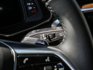 2020̽ 55 TFSI ԽҰ п؅^