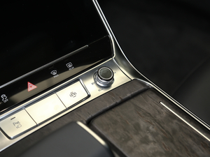 2020̽ 55 TFSI ԽҰ п؅^