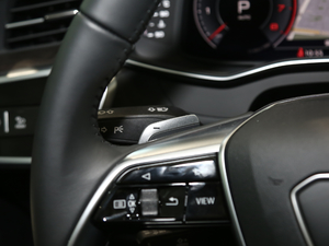 2020̽ 55 TFSI ԽҰ п؅^