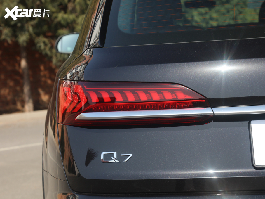 2020WQ7 45 TFSI quattro 팣