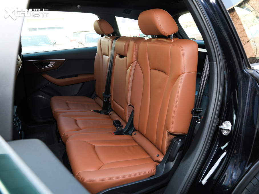 2020WQ7 45 TFSI quattro 팣