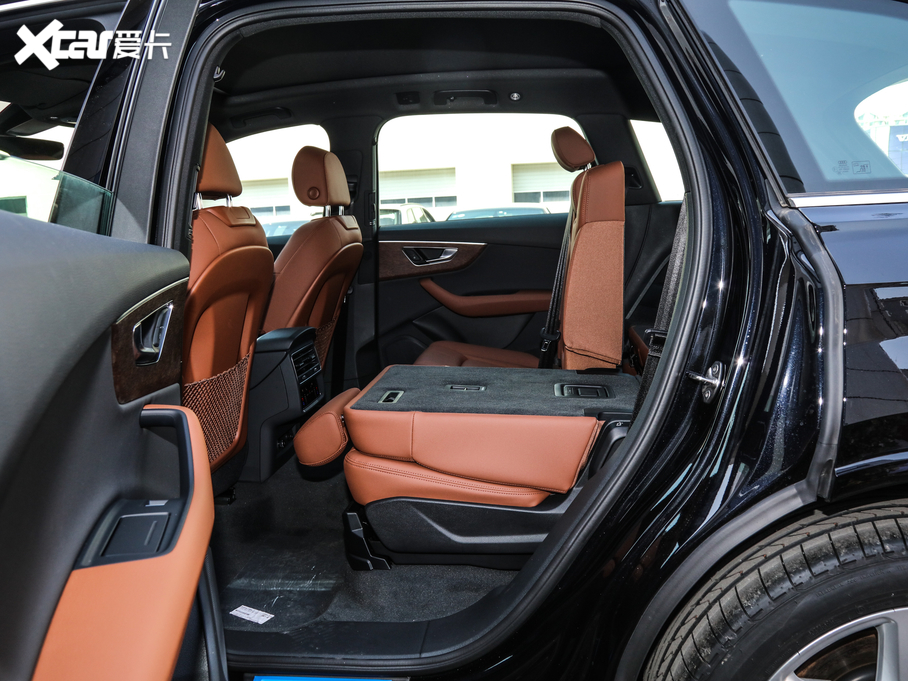 2020WQ7 45 TFSI quattro 팣