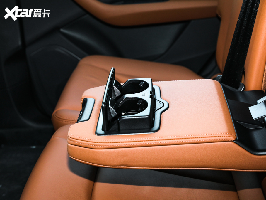 2020WQ7 45 TFSI quattro 팣