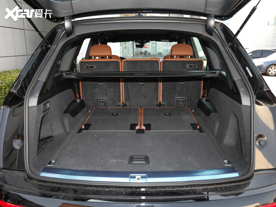 2020WQ7 45 TFSI quattro 팣