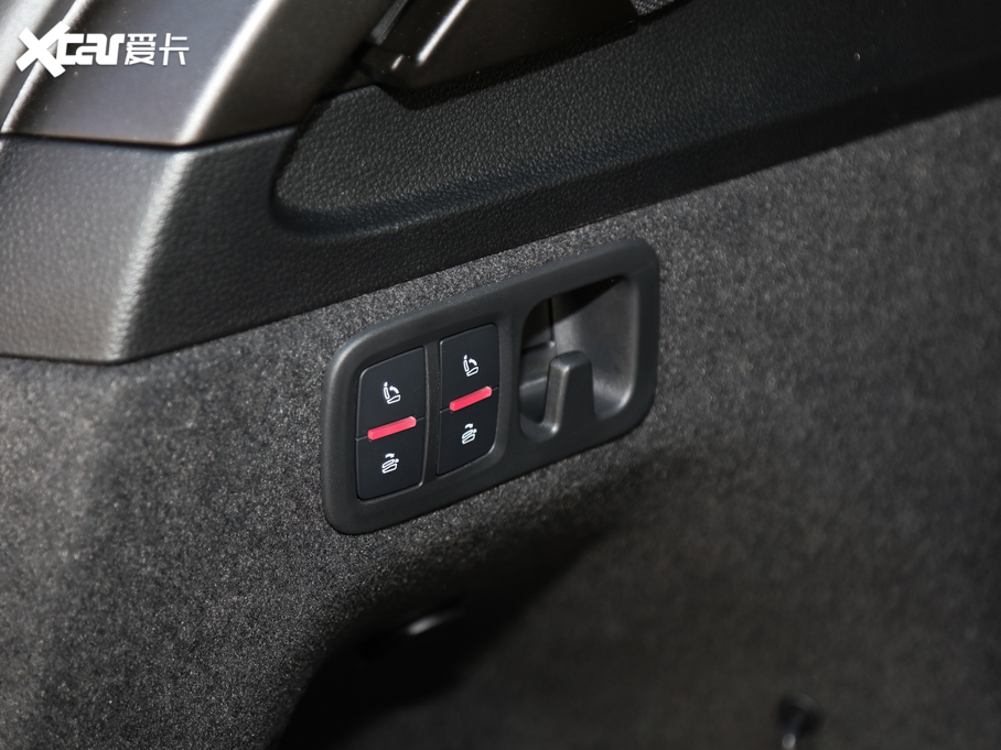 2020WQ7 45 TFSI quattro 팣