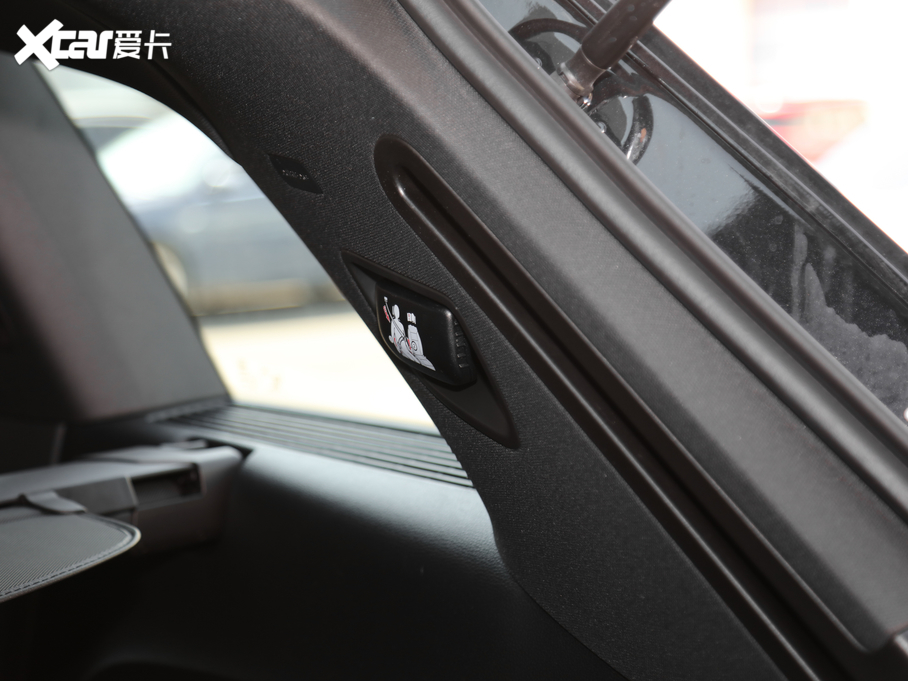 2020WQ7 45 TFSI quattro 팣