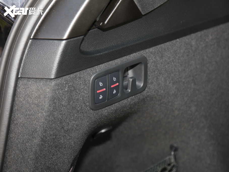 2020WQ7 45 TFSI quattro 팣