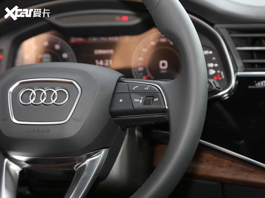 2020WQ7 45 TFSI quattro 팣