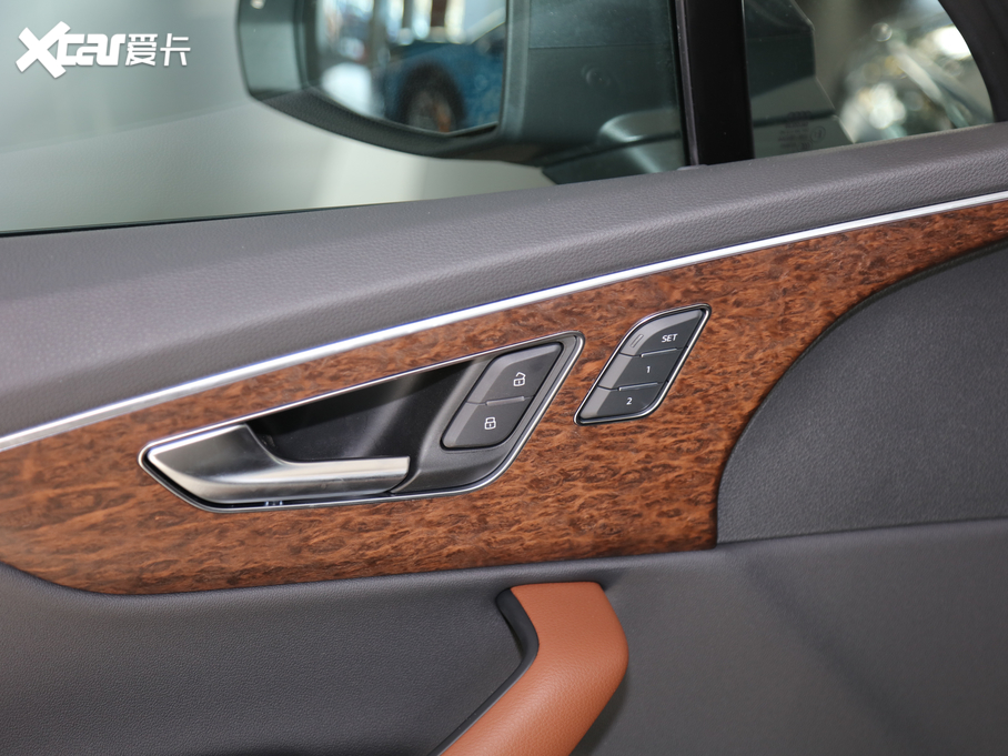 2020WQ7 45 TFSI quattro 팣