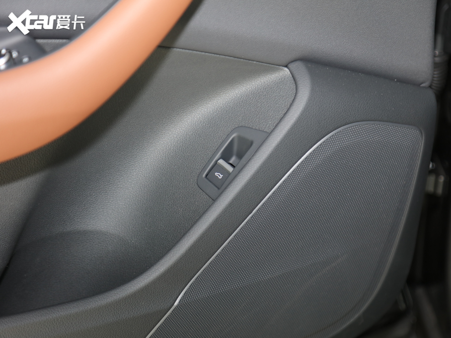 2020WQ7 45 TFSI quattro 팣