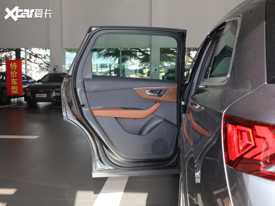 2020WQ7 45 TFSI quattro 팣