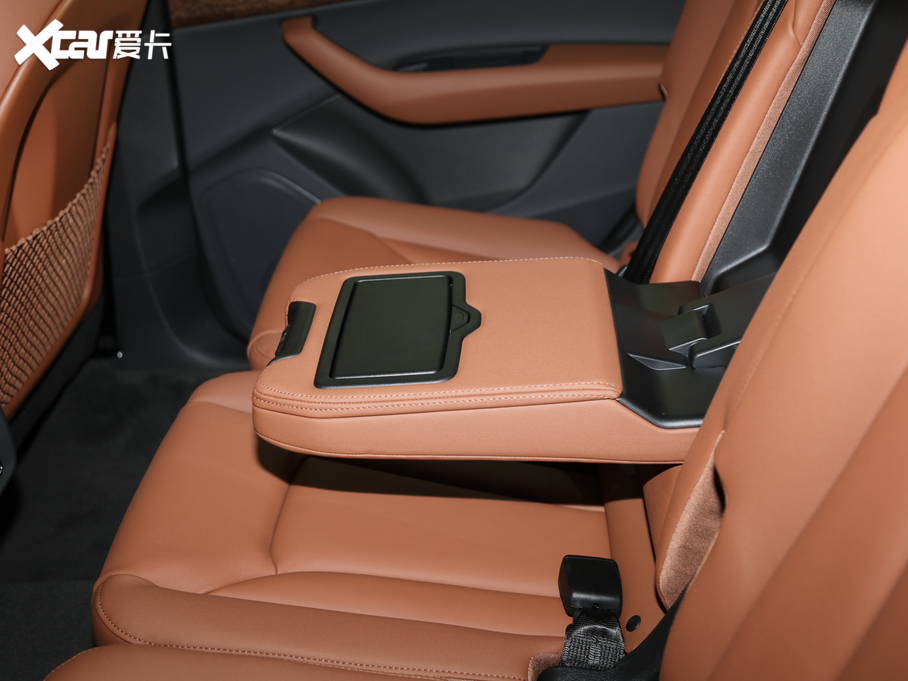 2020WQ7 45 TFSI quattro 팣