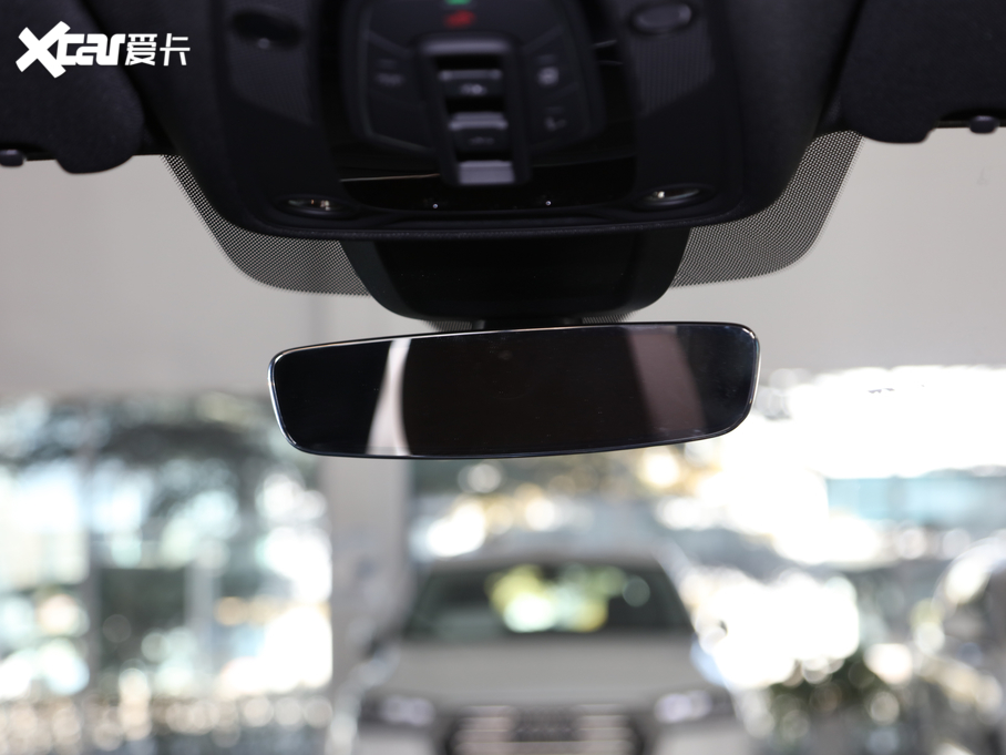 2020WQ7 45 TFSI quattro 팣