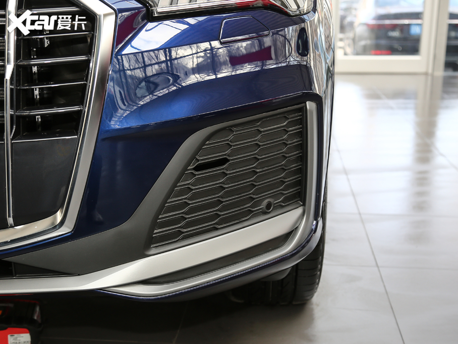 2020WQ7 45 TFSI quattro 팣