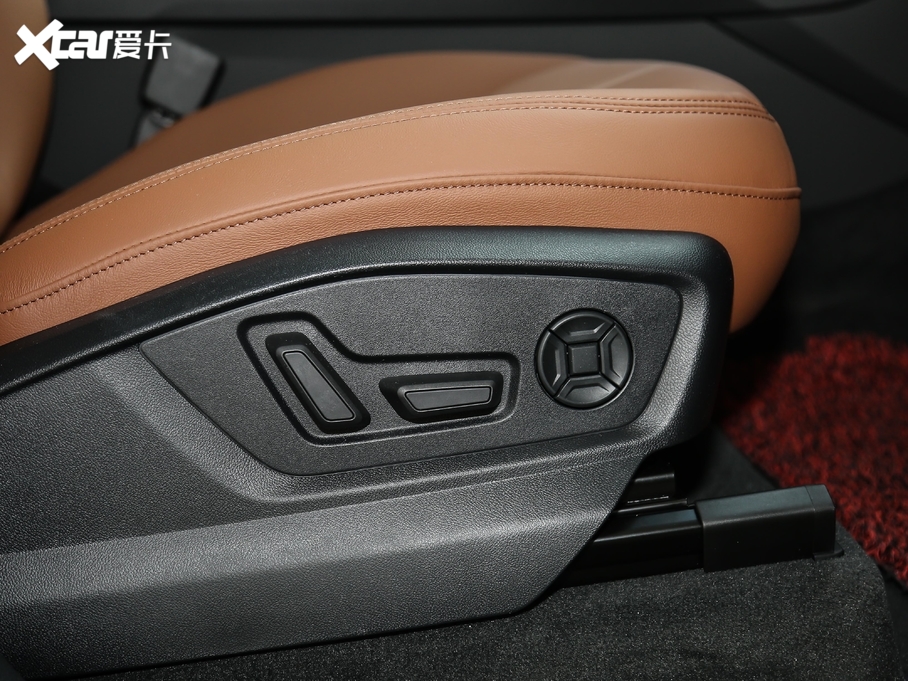 2020WQ7 45 TFSI quattro 팣