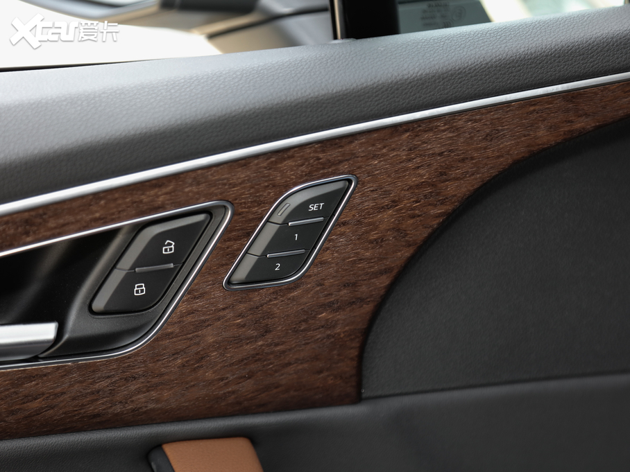 2020?yun)WQ7 55 TFSI quattro ʿ