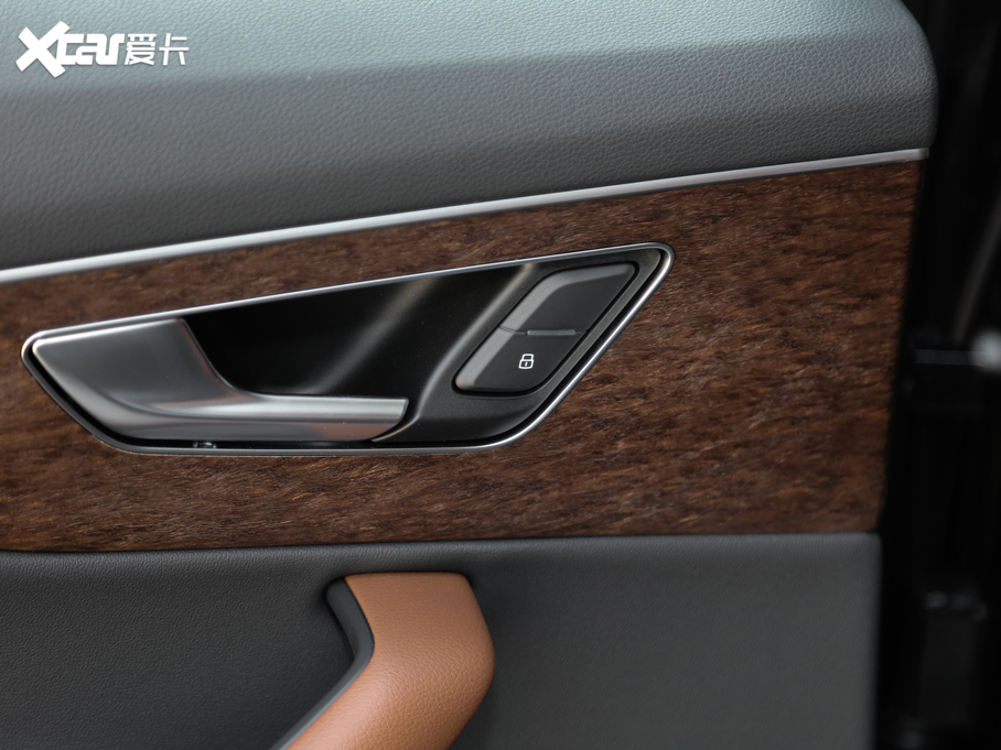 2020WQ7 55 TFSI quattro ʿ