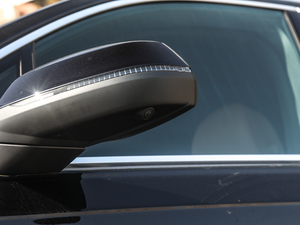 202045 TFSI quattro 팣 ^