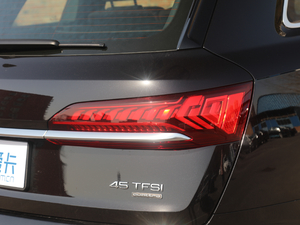 202045 TFSI quattro 팣 ^