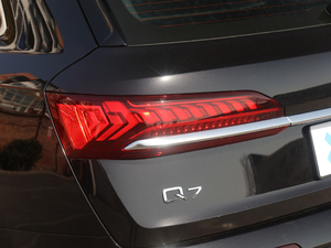 202045 TFSI quattro 팣 ^