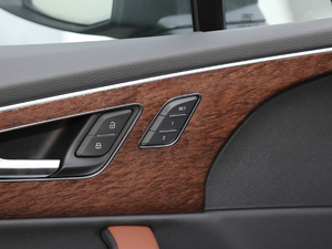 202045 TFSI quattro 팣 g