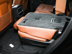 202045 TFSI quattro 팣 g