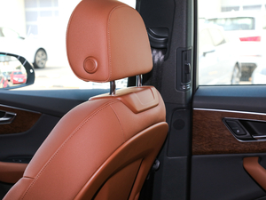 202045 TFSI quattro 팣 g