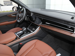 202045 TFSI quattro 팣 g