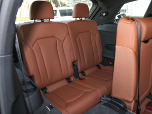 202045 TFSI quattro 팣 g