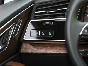 202045 TFSI quattro 팣 п؅^