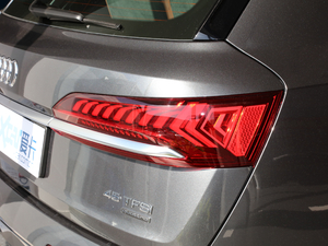 202045 TFSI quattro 팣 ^