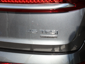 202045 TFSI quattro 팣 ^