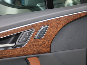 202045 TFSI quattro 팣 g