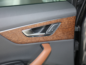 202045 TFSI quattro 팣 g