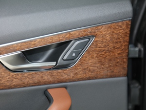 202045 TFSI quattro 팣 g