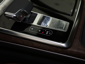 202045 TFSI quattro 팣 п؅^