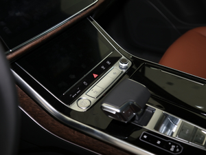 202045 TFSI quattro 팣 п؅^