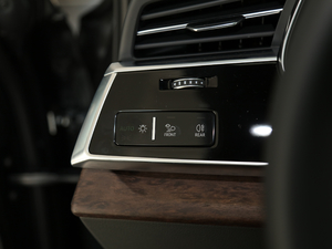 202045 TFSI quattro 팣 п؅^