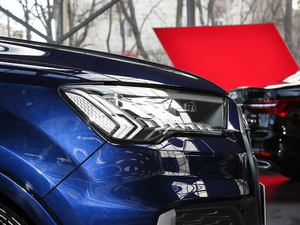 202045 TFSI quattro 팣 ^