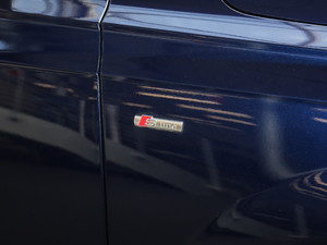 202045 TFSI quattro 팣 ^