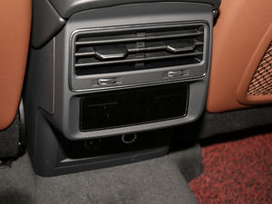 202045 TFSI quattro 팣 g