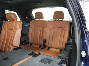 202045 TFSI quattro 팣 g