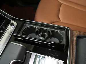 202045 TFSI quattro 팣 g