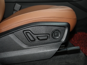 202045 TFSI quattro 팣 g