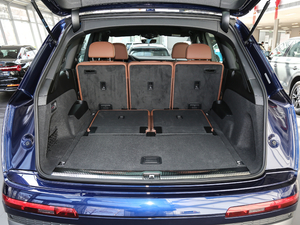 202045 TFSI quattro 팣 g