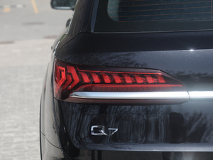 202055 TFSI quattro ʿ ^