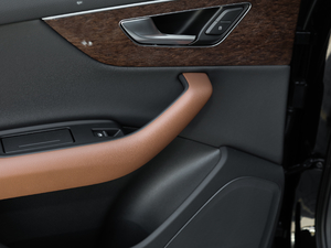 202055 TFSI quattro ʿ g