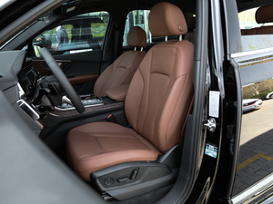 202055 TFSI quattro ʿ {