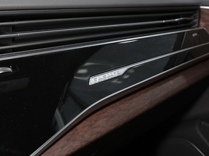 202055 TFSI quattro ʿ g