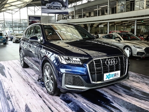 【2020款奥迪q7 55 tfsi quattro s line 运动型图片】_外观图片-爱卡